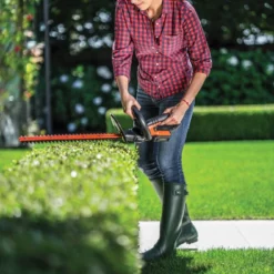 WORX Power Share 20 V Cordless Hedge Trimmer, 22-in 23 WORX Power Share 20 V Cordless Hedge Trimmer, 22-in -US Coleman Sales 2024 worx 20v 20 hedge trimmer 82c7399d e225 48bc b2b9 592333e19490